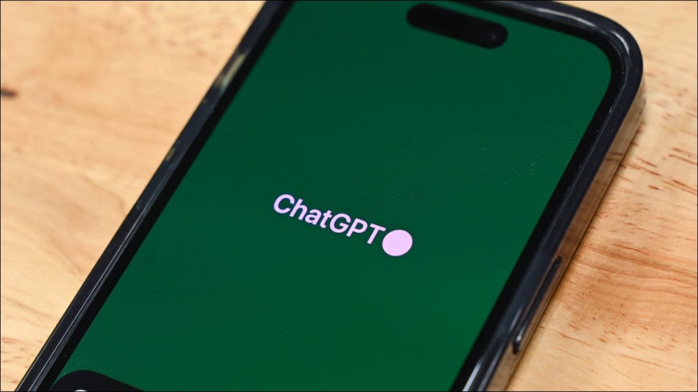 The ChatGPT Official App logo on the sign in page-2